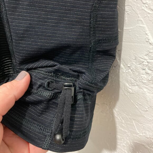 Lululemon Tank Top Women's Run Energy Racerback Black Cinch Waist Striped Size 6 - Picture 9 of 12